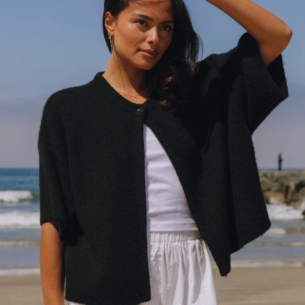 Daily Drills Black Single Button Sweater size M/L